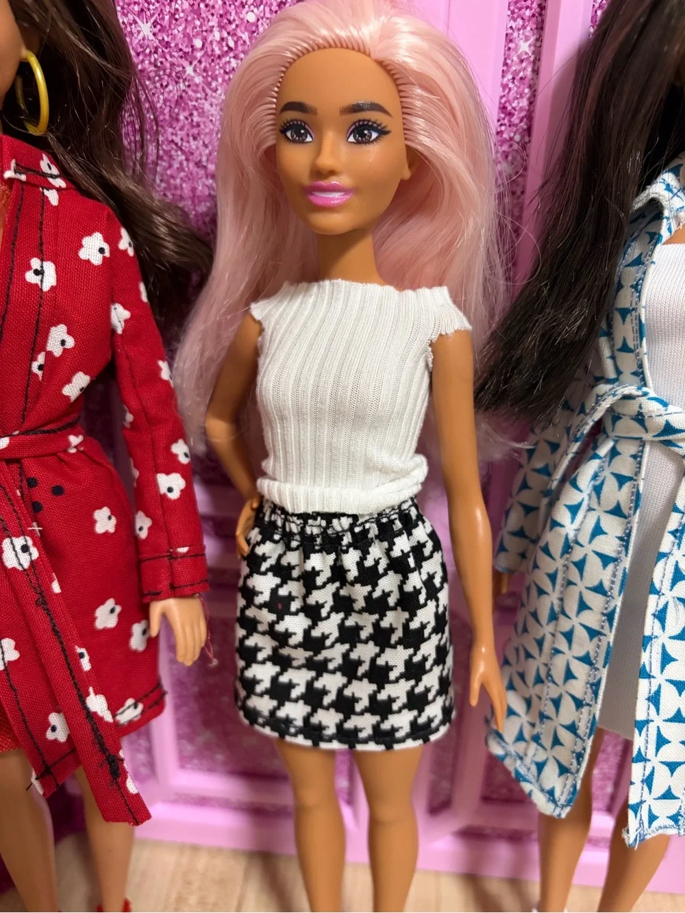 Barbie four dolls